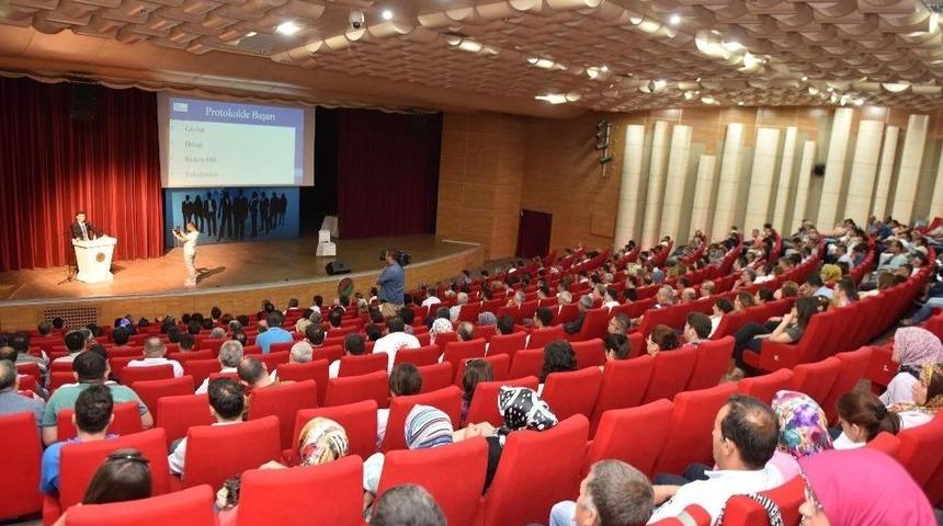 Kepez Belediyesi Personeline Kurumsal Eğitim