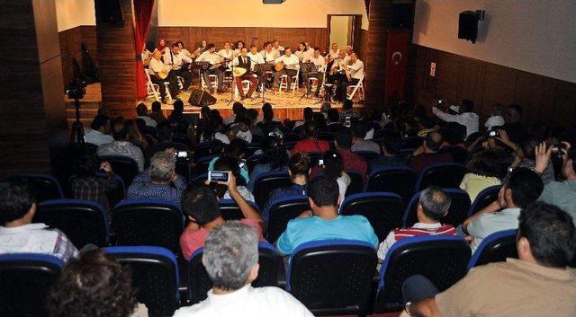 Bağlama Kulübü, Koçarlı’da Konser Verdi