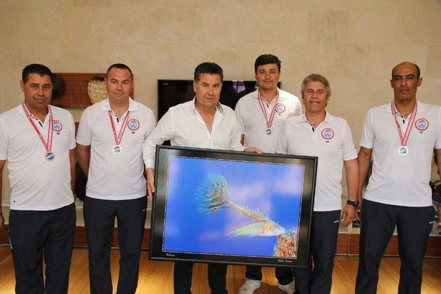 Bodrum Su Sporları Kulübü Başarılarını Başkan Kocadon İle Paylaştı