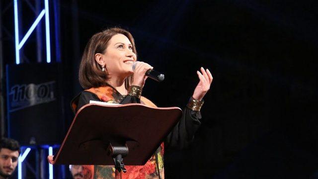 Azerin, Orduluları Coşturdu