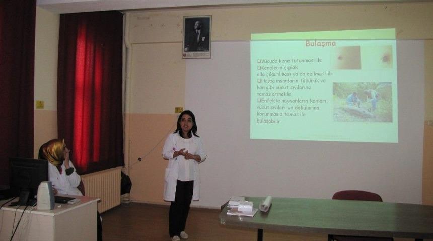 Lise &Ouml;ğrencilerine Sigaranın Zararları Ve Kkka Hastalığı Anlatıldı