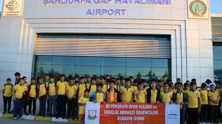 Şanlıurfalı Gen&ccedil;ler &Ccedil;anakkale&rsquo;ye &Ccedil;ıkarma Yapıyor