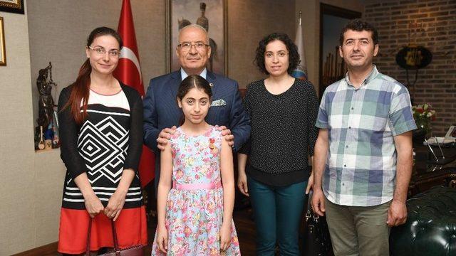 Küçük Kemancıdan, Büyük Başarı