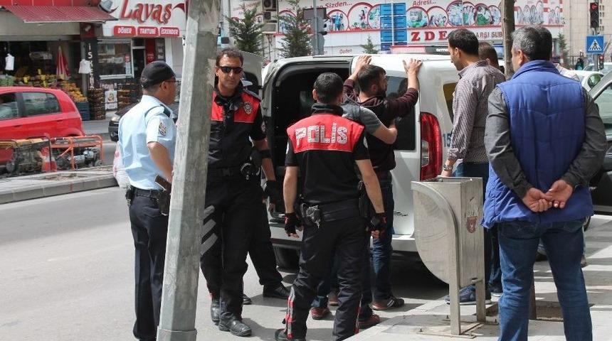 Polislerden &lsquo;huzurlu Sokaklar&rsquo; Uygulaması