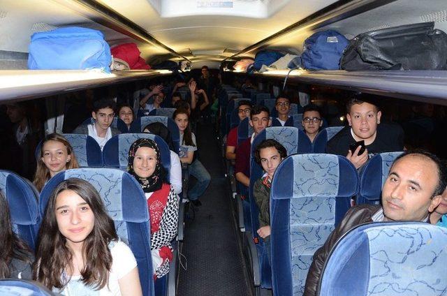 Boz&uuml;y&uuml;kl&uuml; Gen&ccedil;ler Destanların Yazıldığı &Ccedil;anakkale&rsquo;ye Yola &Ccedil;ıktı 2