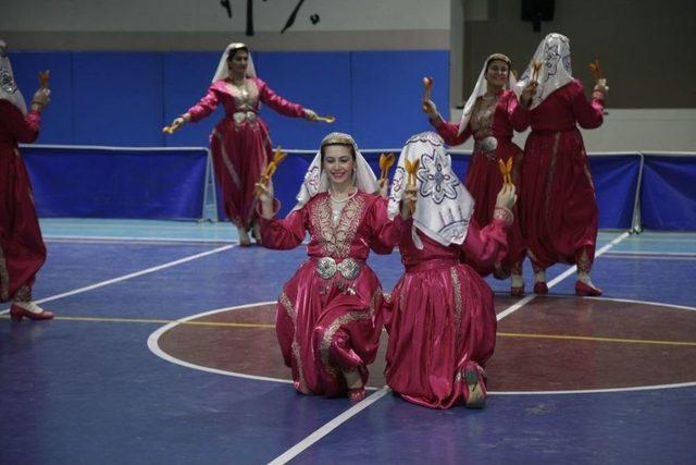 Odunpazarı Belediyesi Halk Oyunları Ekibi Bölge İkincisi Oldu