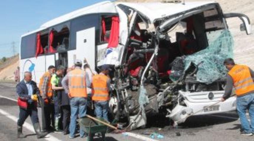 Elazığ&rsquo;daki Otob&uuml;s Kazası İle İlgili Savcılıktan A&ccedil;ıklama