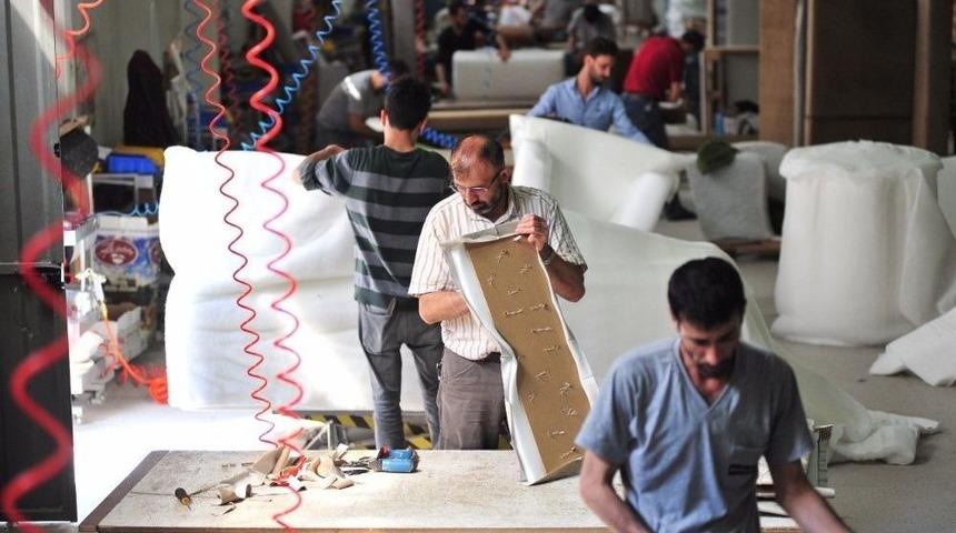 G&uuml;le&ccedil;: "d&uuml;nya Tasarım Dilini Konuşmalıyız"