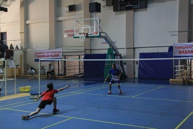 Badminton Türkiye Şampiyonası Başladı