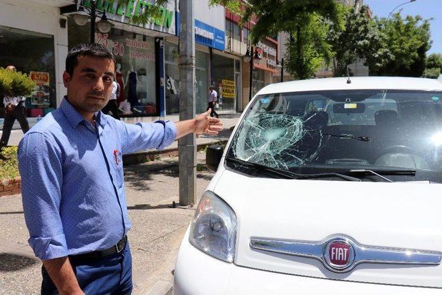 Trafikte Korna Çaldı Diye Saldırıya Uğradı