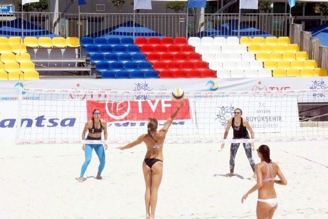 Aydın’da Plaj Voleybolu Heyecanı