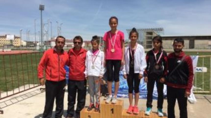 Nevşehirli Atlet T&uuml;rkiye Şampiyonu Oldu