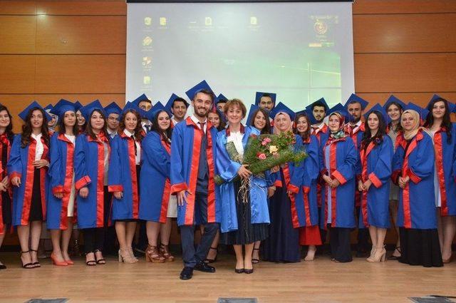 Kırıkkale Üniversitesi Beslenme Ve Diyetetik Bölümü İlk Mezunlarını Verdi