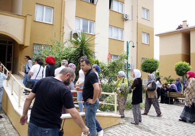 Sevgili Dehşetinin Ardından Cenazeler 8 Saatte Evden &Ccedil;ıkartılabildi 3