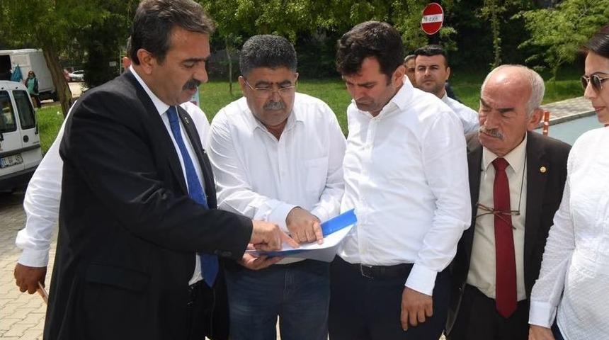 &Ccedil;etin, Yolları Denetledi Halkı Dinledi