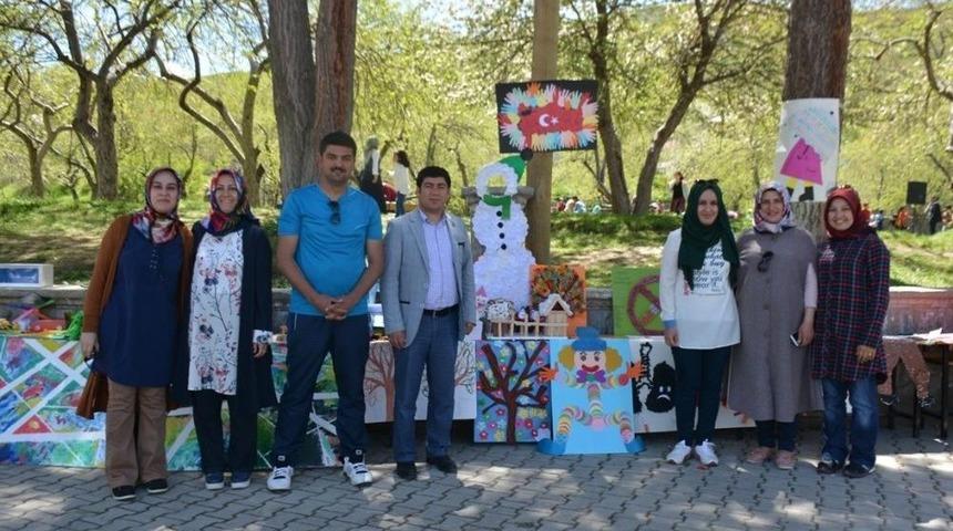 Anaokulu &Ouml;ğrencilerinden Yılsonu Sergisi