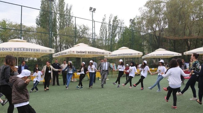 İn&ouml;n&uuml;&rsquo;de Tubitak 4006 Bilim Şenliği