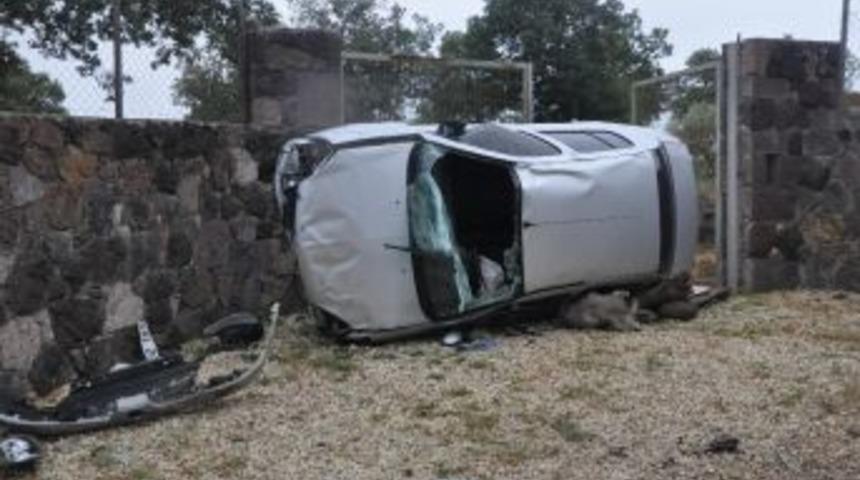 &Ccedil;anakkale&rsquo;de Trafik Kazası; 1 Yaralı