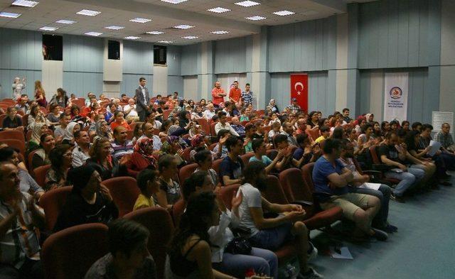 B&uuml;y&uuml;kşehir&rsquo;den Liseler Arası Tiyatro G&uuml;nleri 1