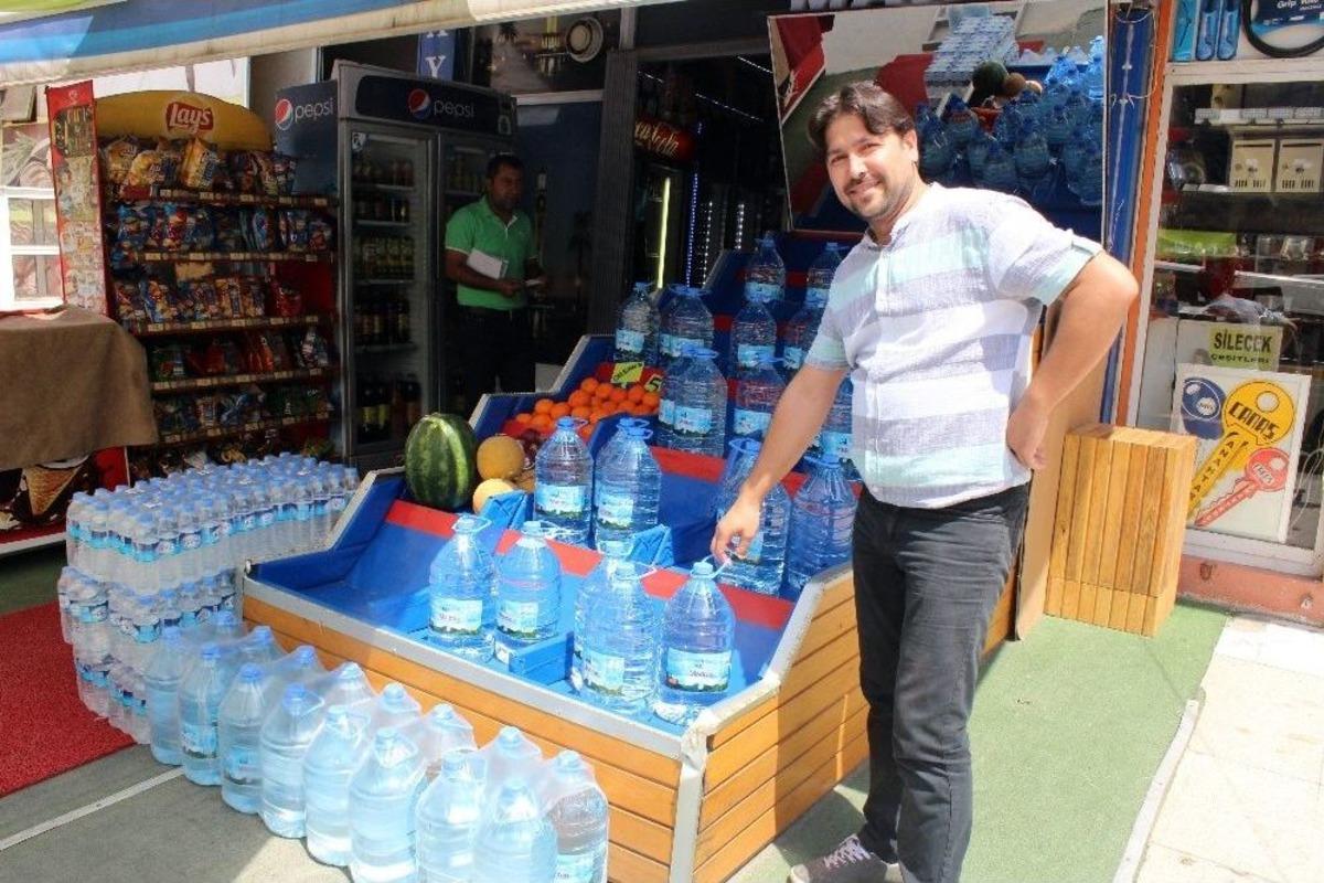 Esnaf Su Krizini Fırsata &Ccedil;evirdi