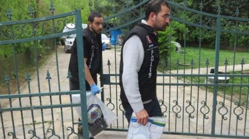 Sedat Şahin'in G&ouml;zaltına Alındığı Operasyon; Evden Kelep&ccedil;eli Kişi Ile Delil Torbası &Ccedil;ıkarıldı