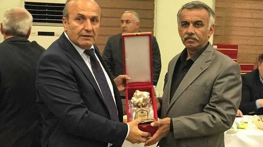 Taşk&ouml;pr&uuml; Belediyesi, Emekli Olan Personeline Yemek Programı D&uuml;zenledi