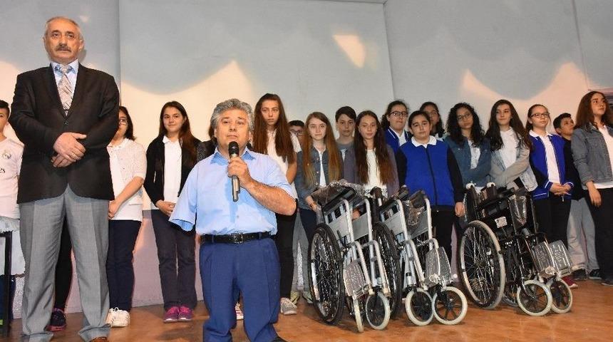 Gelirini Bağışladılar