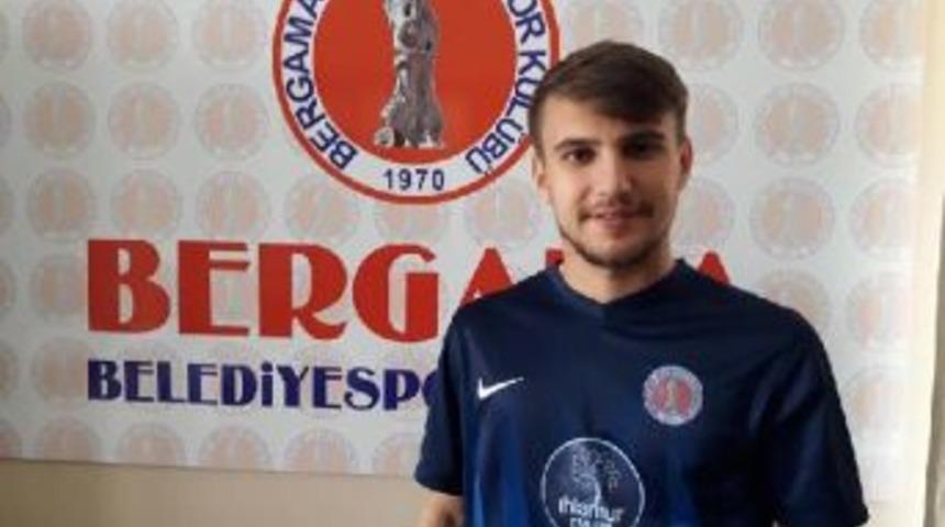 Bergama Belediyespor, I&ccedil; Transferde Emre İş&ccedil;iler'le 1 Yıllık S&ouml;zleşme Yeniledi