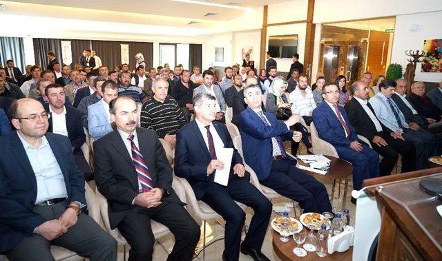 Sözleşme İmzalamaya Hak Kazanan 50 Proje Sahibine Belgeleri Teslim Edildi