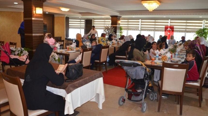 Tatvan&rsquo;da &ldquo;anneler G&uuml;n&uuml;&rdquo; Etkinliği