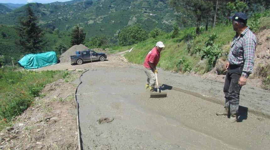 Fatsa&rsquo;da Beton Yol &Ccedil;alışması