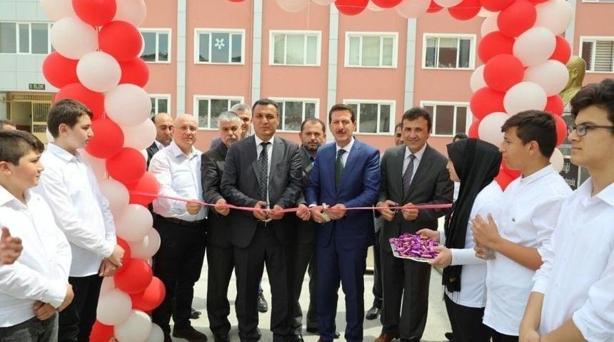 &Ouml;ğrenciler Buluşlarını Sergiledi