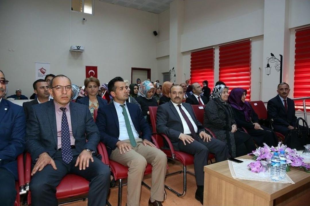 Vali İsmail Ustaoğlu: &ldquo;engelli Vatandaşlarımız Bizlere Milletimizin Emaneti&rdquo;