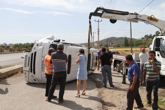 Fethiye’de Öğrenci Servisi Devrildi: 5 Yaralı