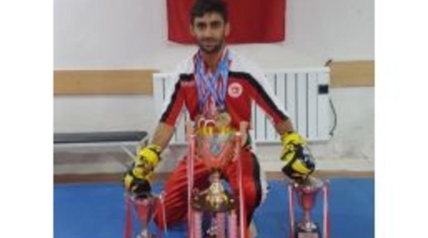 Malatyalı Sporcu, Kick Boks Milli Takımına &Ccedil;ağrıldı