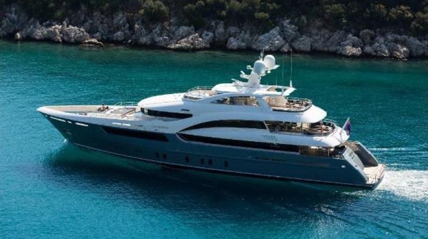 S&uuml;per L&uuml;ks T&uuml;rk Yatına B&uuml;y&uuml;k &Ouml;d&uuml;l