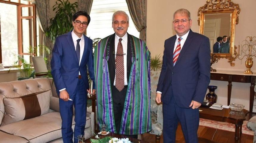 Vali G&uuml;ven&ccedil;er, Afganistan Milletvekili T&uuml;rkmen&rsquo;i Ağırladı