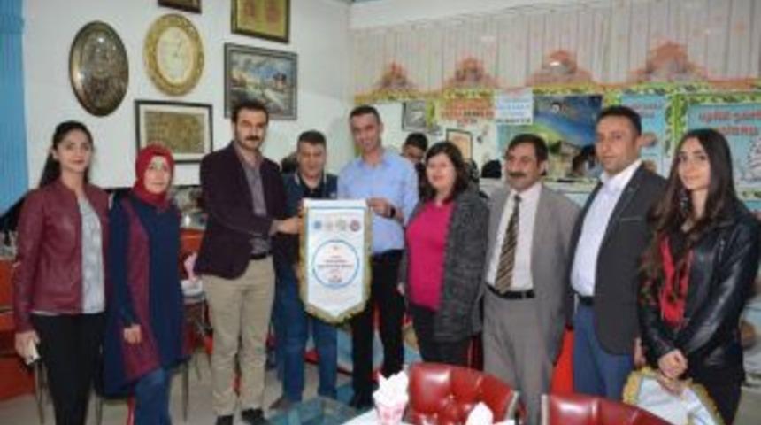 Hakkari Belediyesinden &ldquo;beyaz Bayrak&rdquo; Uygulaması