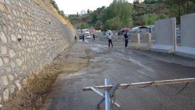 Tunceli'de Pkk'lı 'canlı Bomba' Polisle Girdiği Çatışmada Öldü (2)