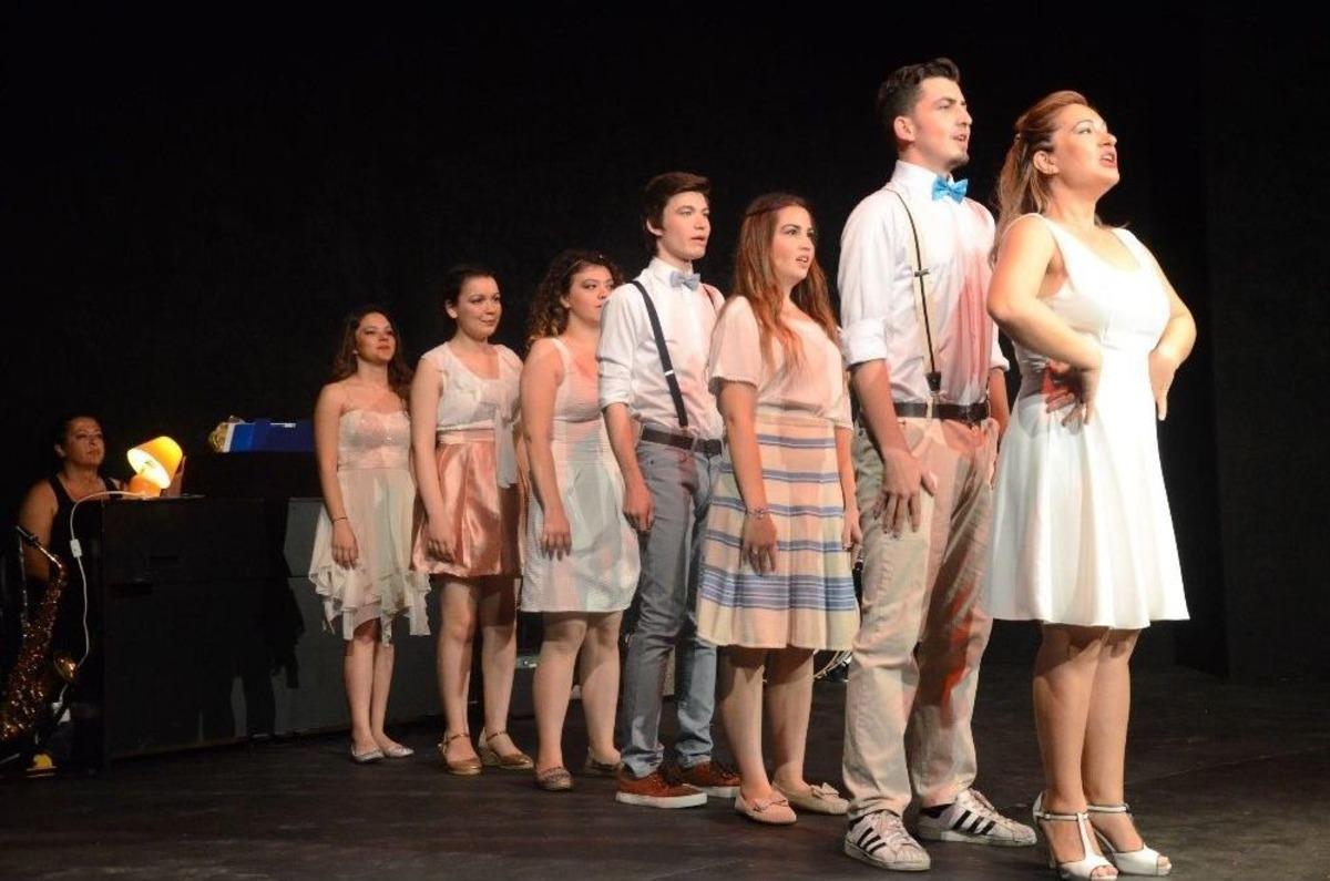 Kuşadası&rsquo;nda M&uuml;zikal Gecesi