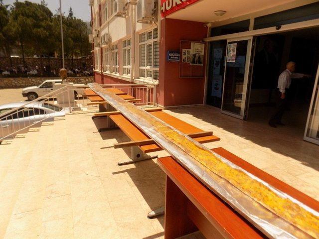 7,5 Metre Uzunluğunda Pide Yapıldı