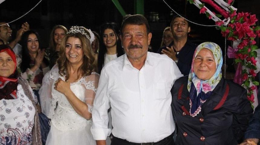 (&ouml;zel Haber) 13 Yaşında Giyemediği Gelinliği 50 Yaşında Giydi