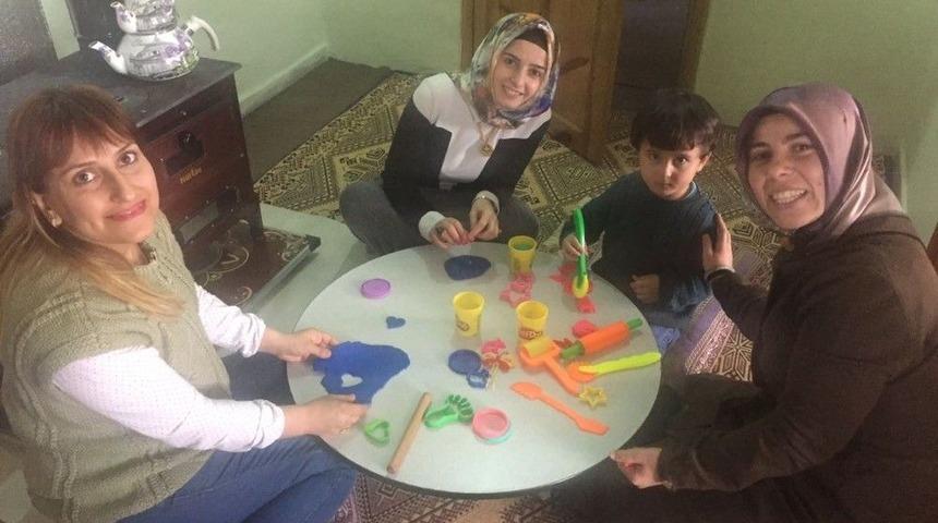 Kemah&rsquo;ta "okulum Uzakta &Ouml;ğretmenim Yanımda" Projesi Hayata Ge&ccedil;ti