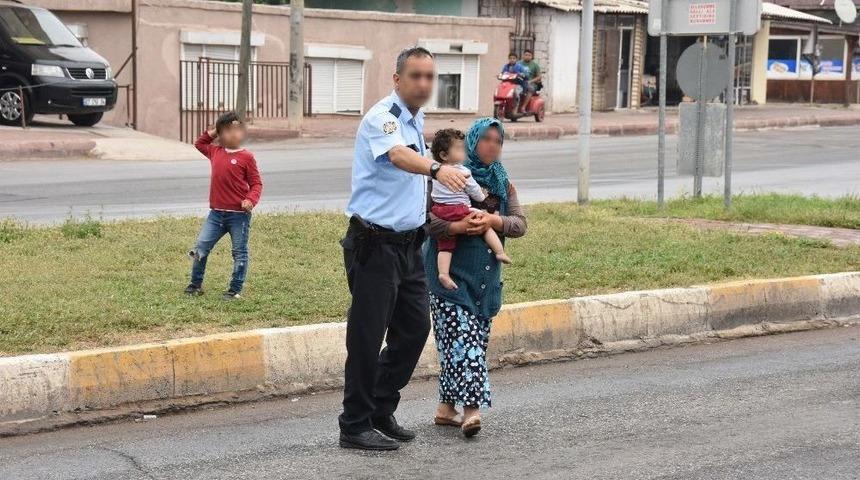 Antalya&rsquo;da Emniyetten &rsquo;huzurlu Sokaklar&rsquo; Uygulaması