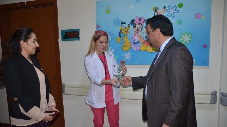 Başkan Toksoy&rsquo;dan Hemşireler Haftası&rsquo;nda Anlamlı Ziyaret