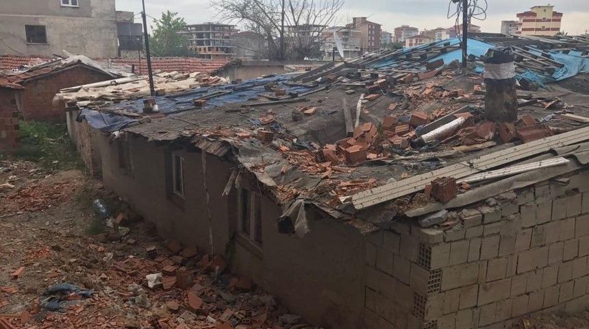 &Ouml;l&uuml;mden D&ouml;nd&uuml;ler