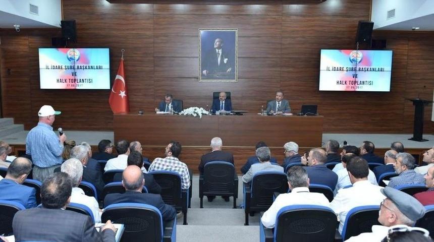 Vali &Ccedil;akacak, Halk Toplantısında Sorun Ve Talepleri Dinledi