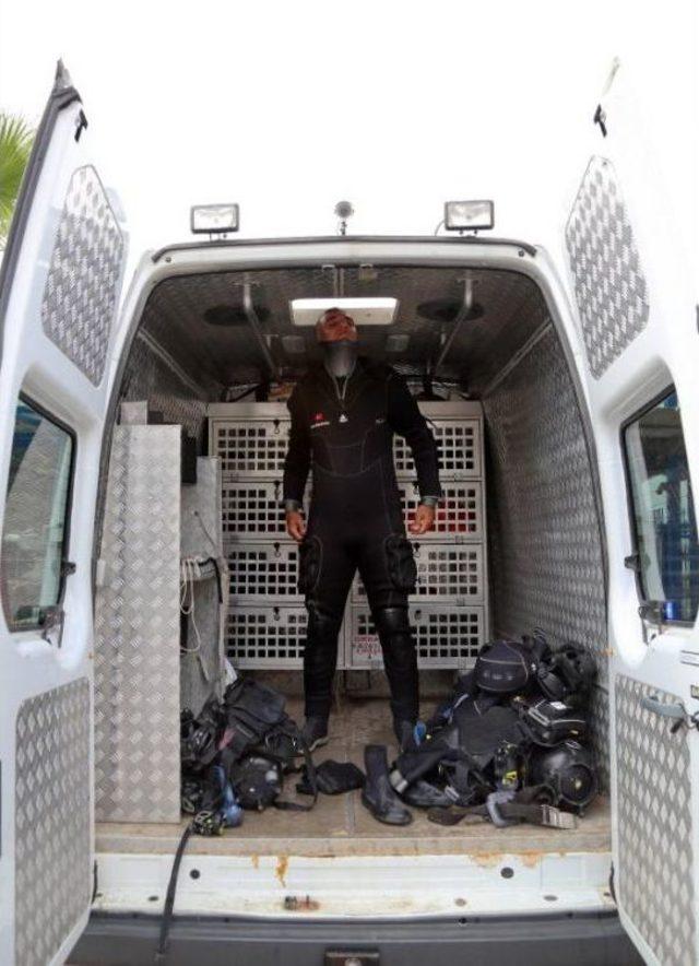 Antalya da Deniz Polisi 1 Yılda 98 Kişiyi Kurtarıp 23 Ceset &Ccedil;ıkardılar 1