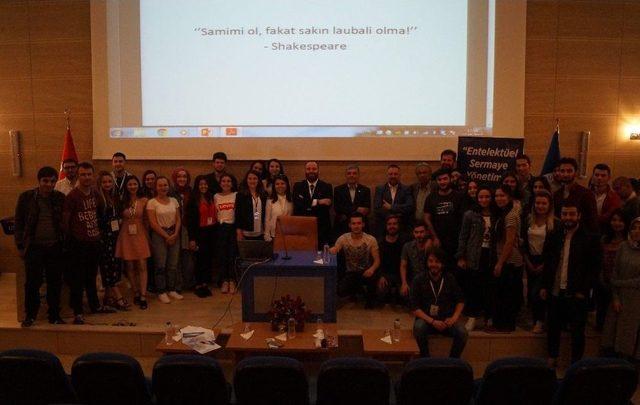 Uşak Üniversitesi 3. İletişim Günleri Etkinliği Yapıldı