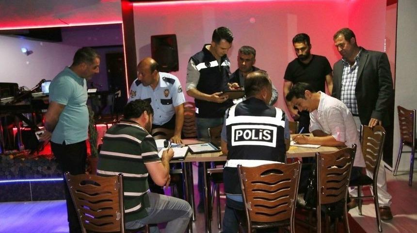 Efeler&rsquo;de Alkoll&uuml; Mekanlar Denetlendi